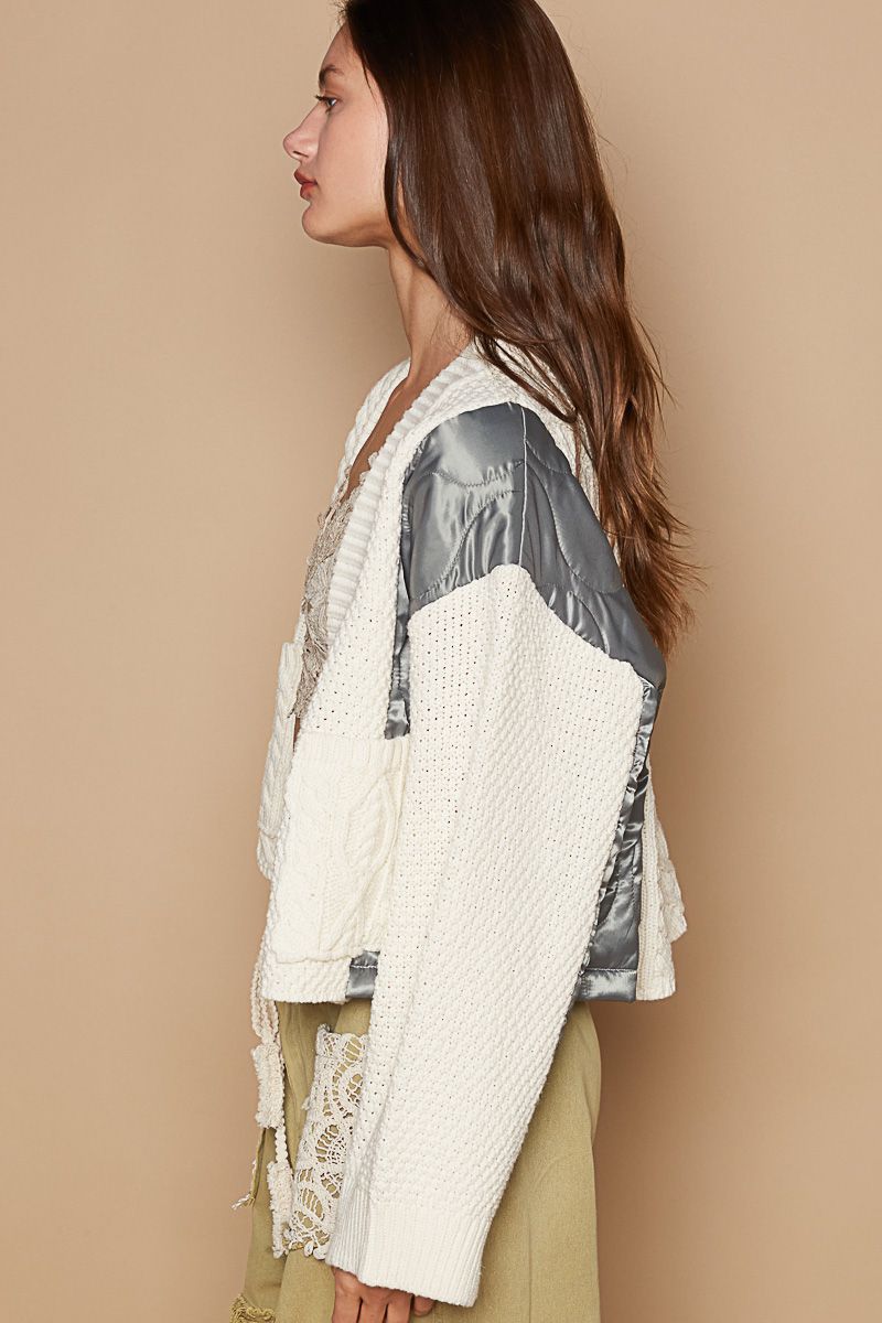 Cárdigan de Punto con Detalles en Contraste