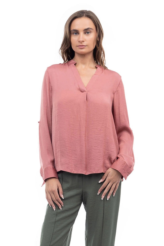 Blusa satinada cuello V