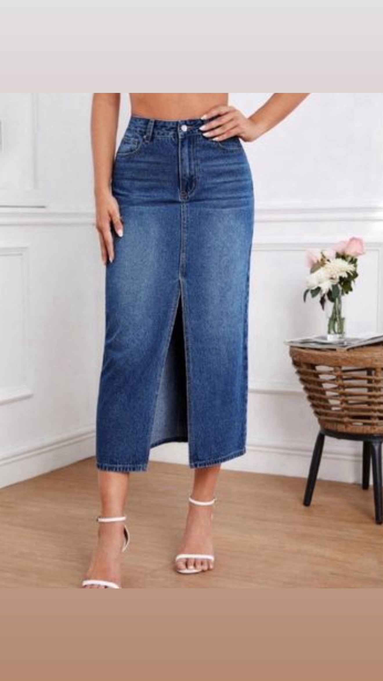Falda midi denim con abertura frontal