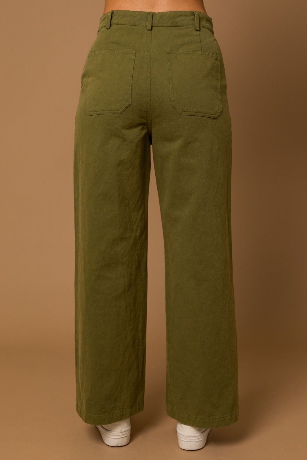 Pantalón recto olivo